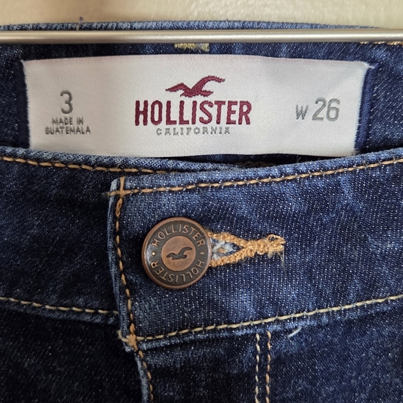 Hollister | Dark Wash Cropped Low Rise Skinny Jeans Zipper Details Size 26/3 - Picture 3 of 5